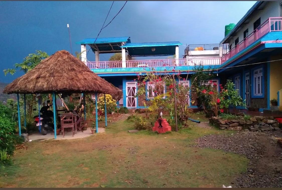 Robins Nest Hotel & Restaurant Deorali Exterior photo